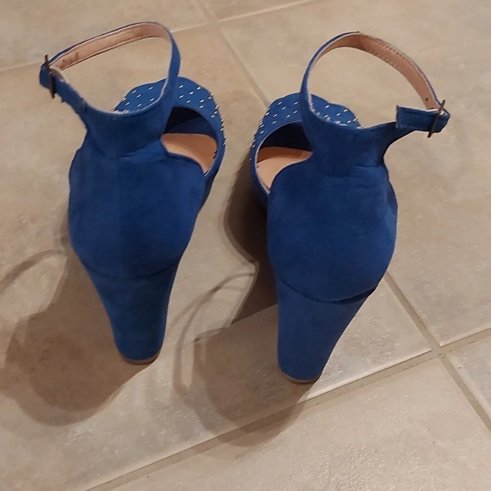 Royal Blue Suede Ankle Strap Platform Wedges with Silver Studs - Picture 2 of 6